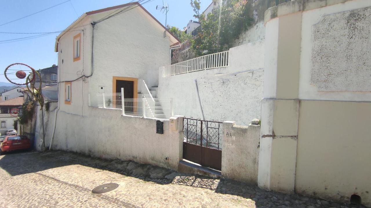 Lemon Tree House Coimbra - Courtyard Garden With City Views Exterior foto